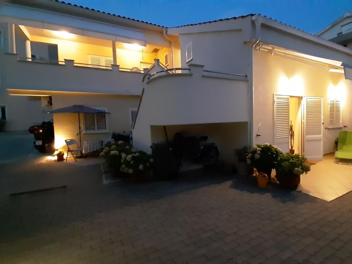 Apartments Kekica Novalja Extérieur photo